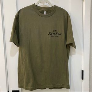 🔥3 for 20🔥 Unisex short-sleeve graphic tee. Olive green, Sz L.